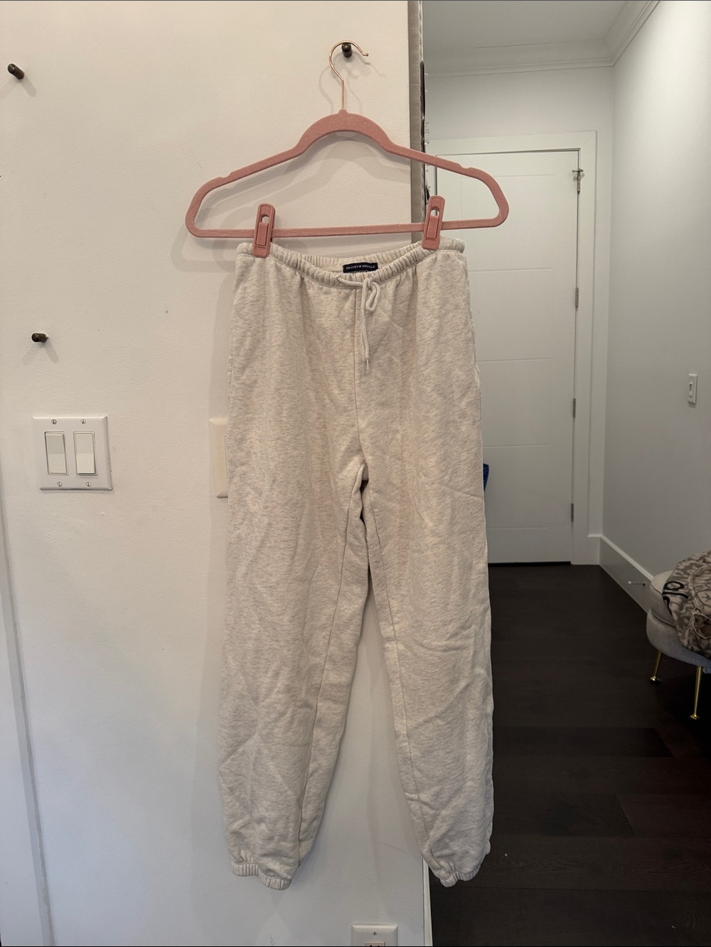 Brandy Melville Cream Drawstring Sweatpants